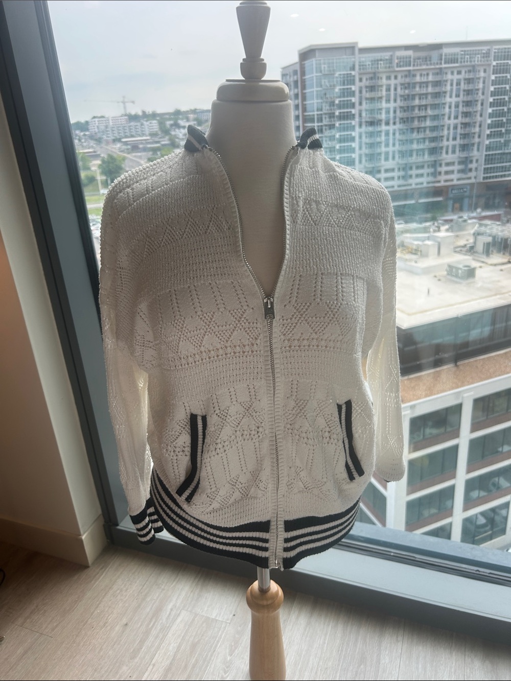 Abercrombie & Fitch White Knit Zip-Up Sweater with Black Trim